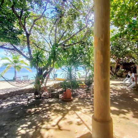 Moalboal T Breeze Coastal Resort Bagian luar foto