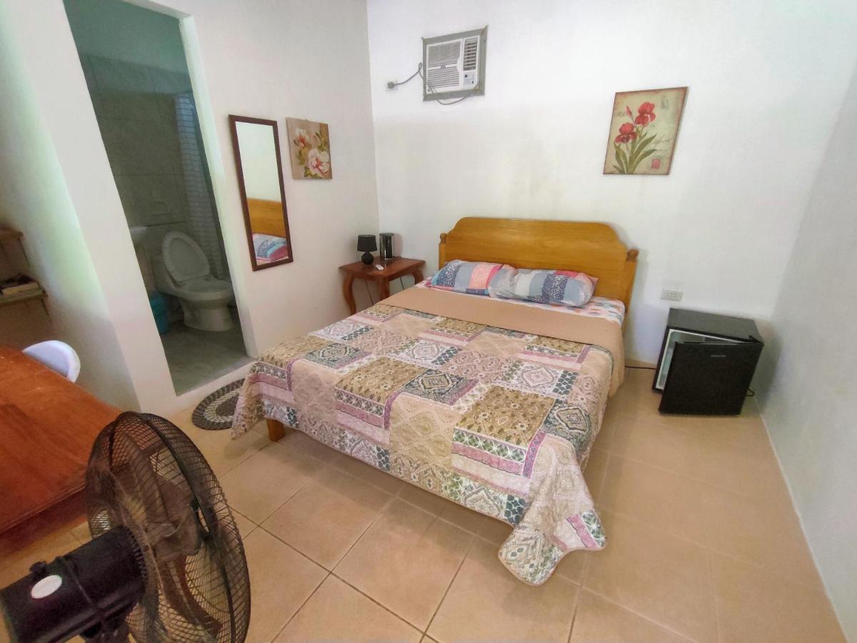 Moalboal T Breeze Coastal Resort Bagian luar foto