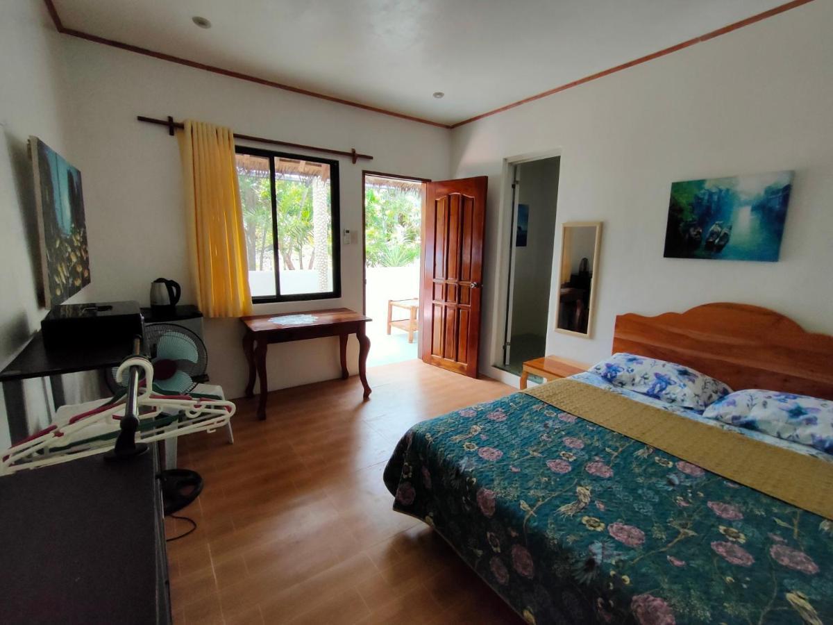 Moalboal T Breeze Coastal Resort Bagian luar foto