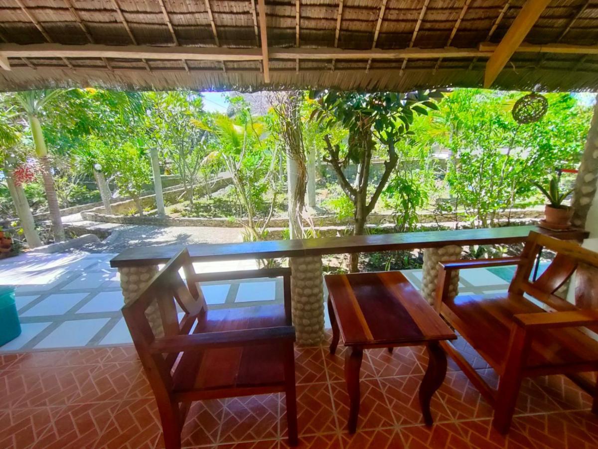 Moalboal T Breeze Coastal Resort Bagian luar foto